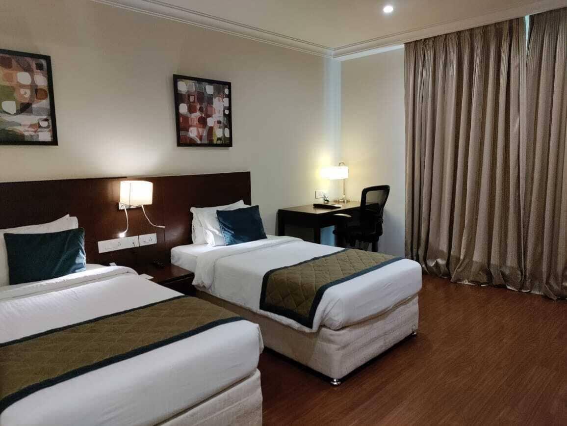 The Altruist Business Hotel Hitech Haydarabad Dış mekan fotoğraf