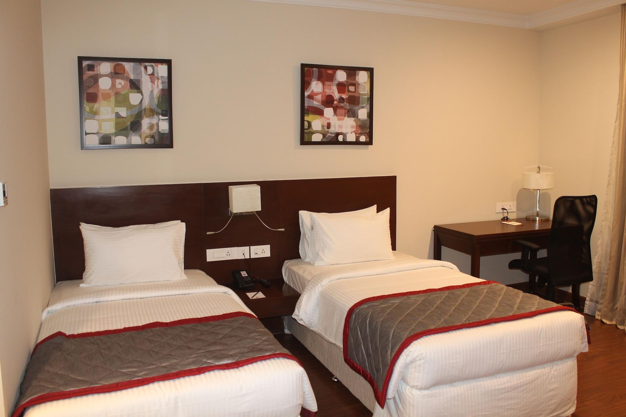 The Altruist Business Hotel Hitech Haydarabad Dış mekan fotoğraf