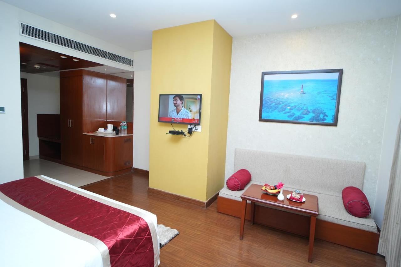 The Altruist Business Hotel Hitech Haydarabad Dış mekan fotoğraf