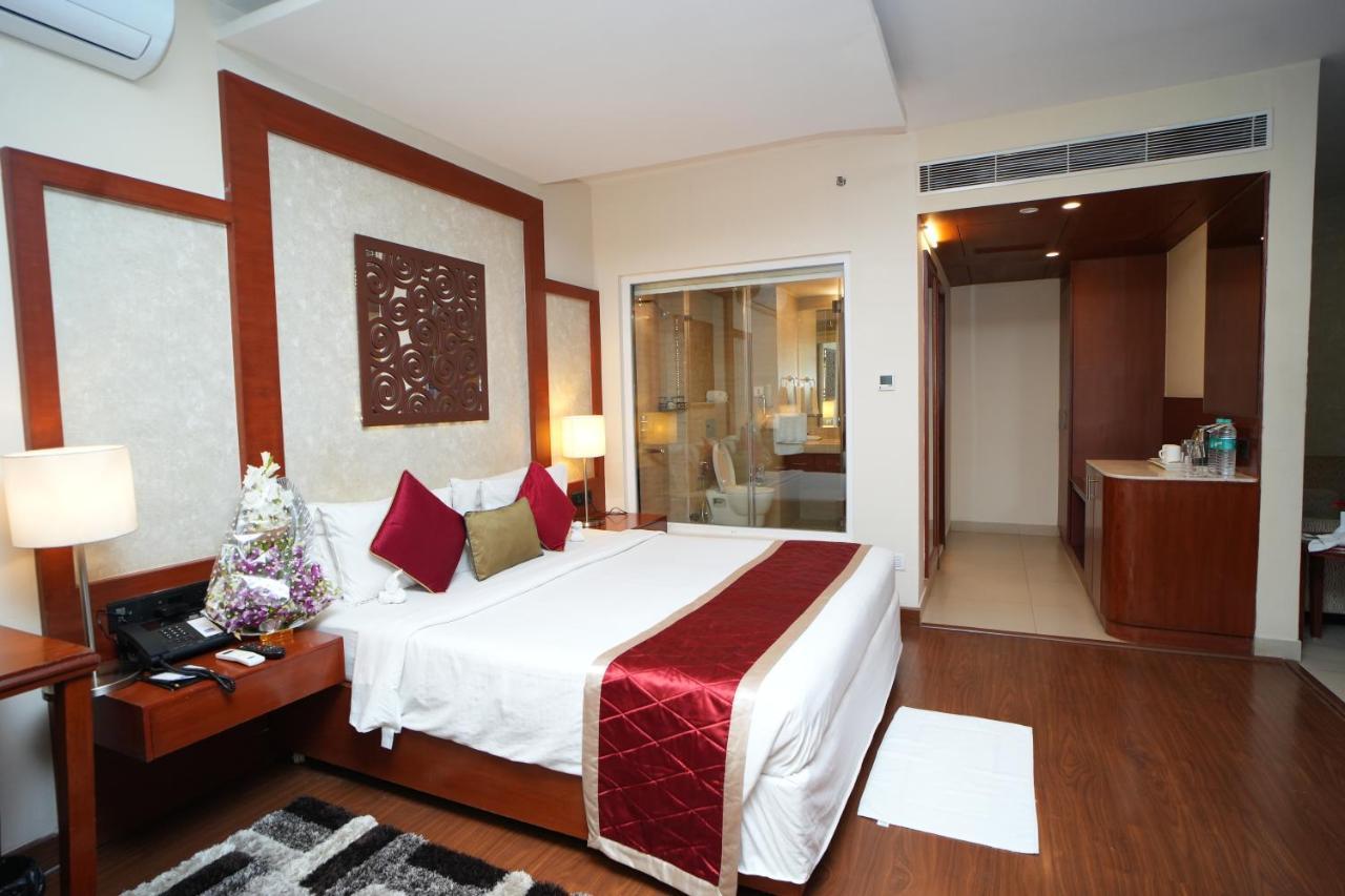 The Altruist Business Hotel Hitech Haydarabad Dış mekan fotoğraf