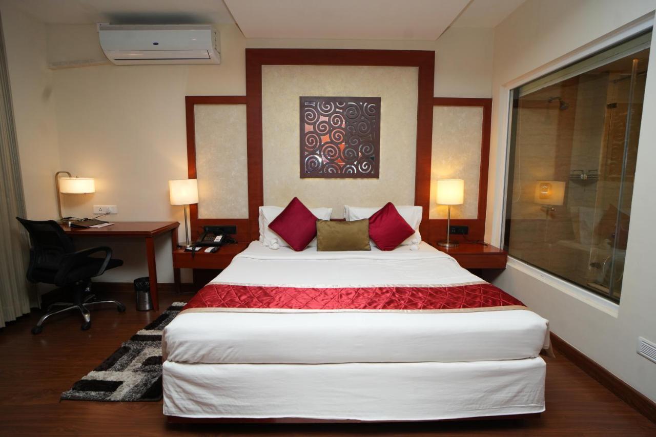 The Altruist Business Hotel Hitech Haydarabad Dış mekan fotoğraf