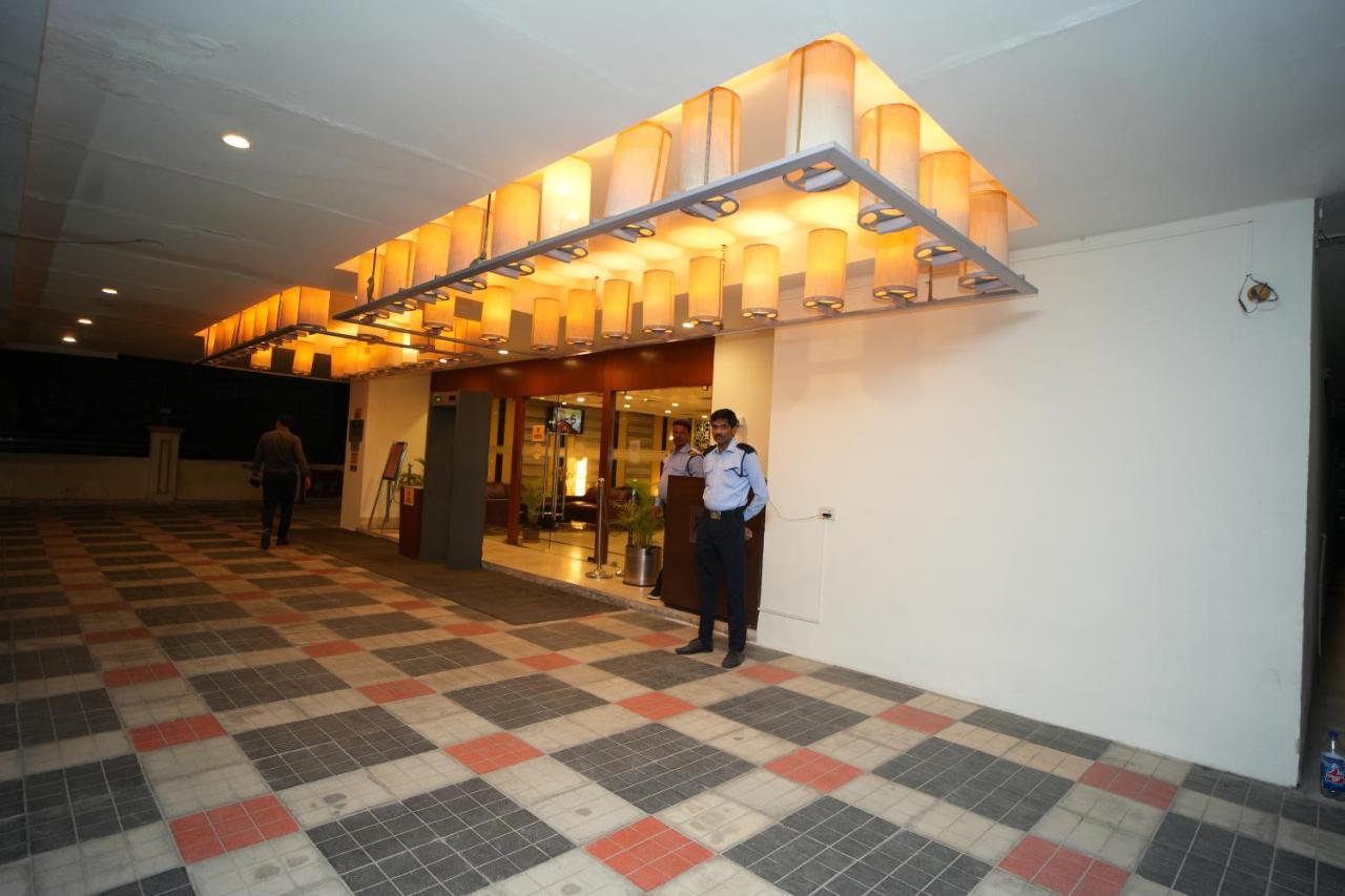 The Altruist Business Hotel Hitech Haydarabad Dış mekan fotoğraf