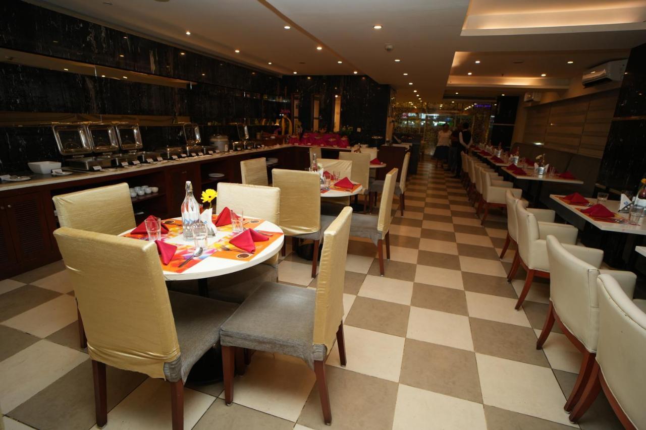 The Altruist Business Hotel Hitech Haydarabad Dış mekan fotoğraf