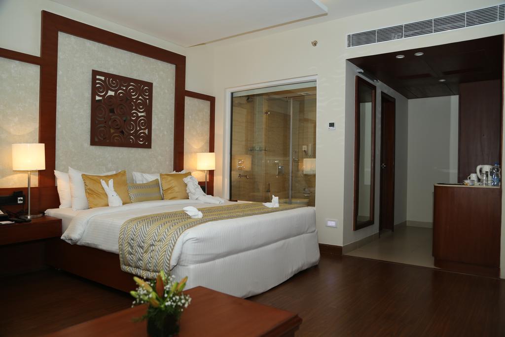 The Altruist Business Hotel Hitech Haydarabad Dış mekan fotoğraf