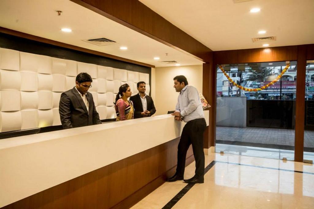 The Altruist Business Hotel Hitech Haydarabad Dış mekan fotoğraf